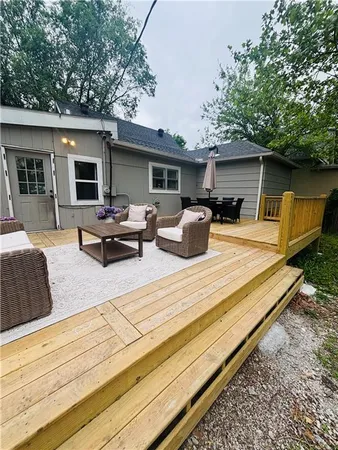 $253,000 | 105 Broad Street, Pleasanton, KS 66075