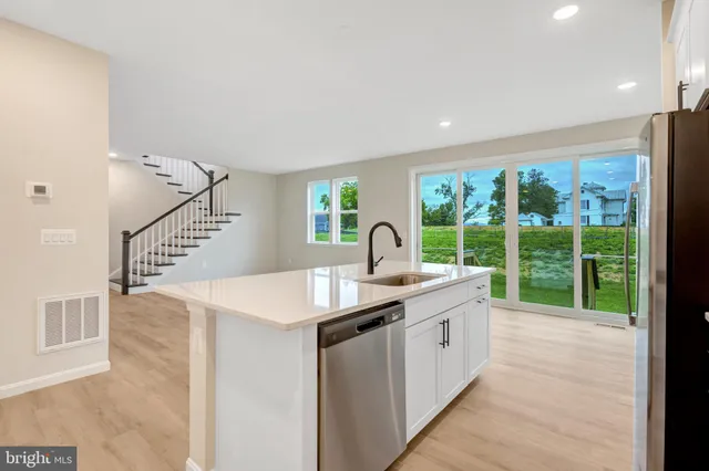 $469,999 | 102 Midsummer Lane, Middletown, VA 22645