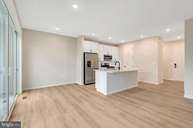 $469,999 | 102 Midsummer Lane, Middletown, VA 22645