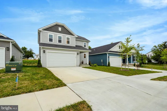 $469,999 | 102 Midsummer Lane, Middletown, VA 22645