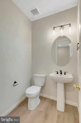 $469,999 | 102 Midsummer Lane, Middletown, VA 22645