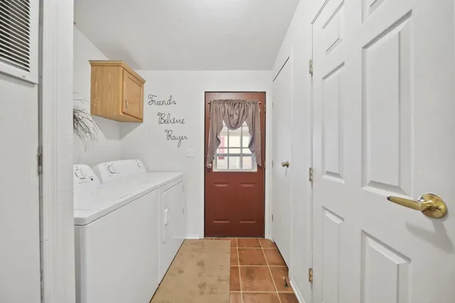 $95,000 | 301 Hidden River Drive, Adrian, MI 49221