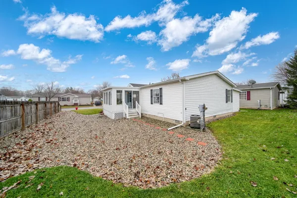 $95,000 | 301 Hidden River Drive, Adrian, MI 49221