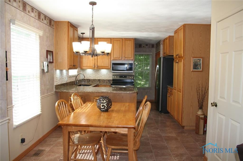 5947 Pebblestone Road Sylvania, OH 43560 - Photo 13 of 46 Gallery Image 13