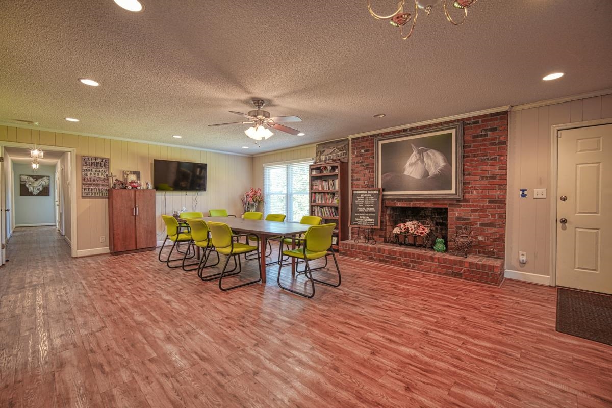 1815 John Dodd Road Wellford, SC 29385 - Photo 8 of 34