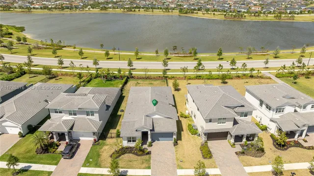 $699,000 | 19510 Broad Shore Walk, Loxahatchee, FL 33470