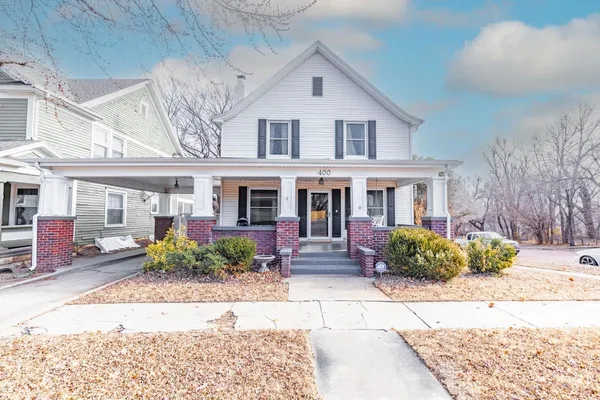 $169,900 | 400 North C Street, Arkansas City, KS 67005