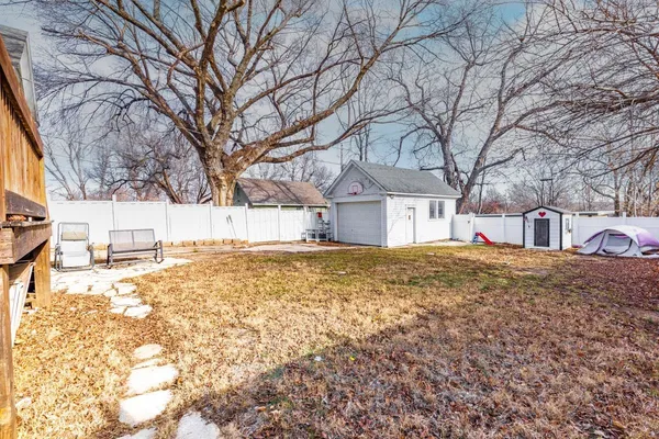 $169,900 | 400 North C Street, Arkansas City, KS 67005