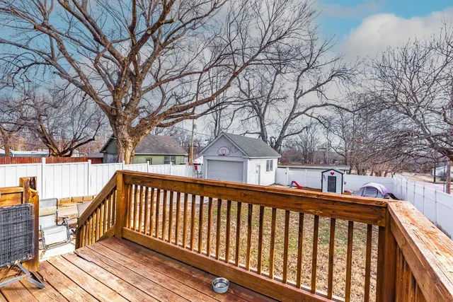 $169,900 | 400 North C Street, Arkansas City, KS 67005