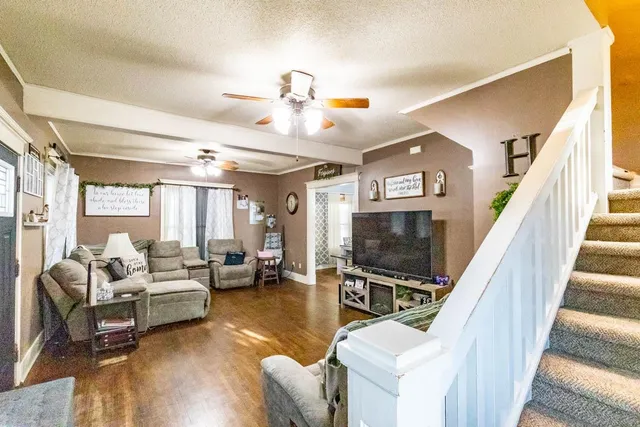 $169,900 | 400 North C Street, Arkansas City, KS 67005