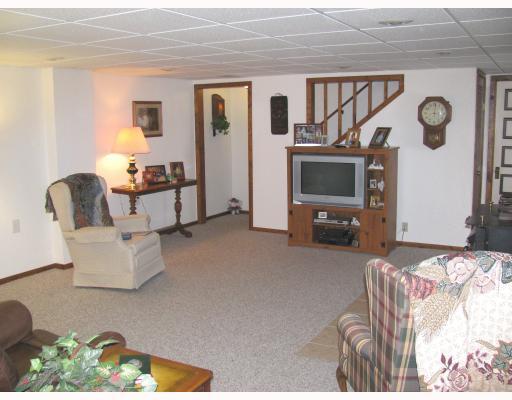 4 Buck Run Road Claysville, PA 15323 - Photo 9 of 14 Den/Family/Great Room.