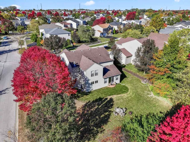 $460,000 | 1018 Butterfield Circle East, Shorewood, IL 60404