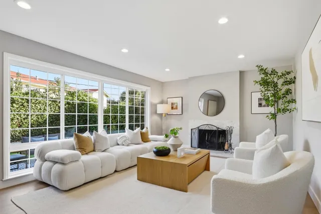 $2,999,950 | 1078 Oaktree Drive, San Jose, CA 95129