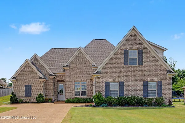 $474,900 | 2876 Ross Meadows Lane, Olive Branch, MS 38654