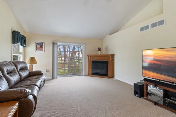 $239,900 | 10 Turtle Wood Trail, Greece, NY 14626
