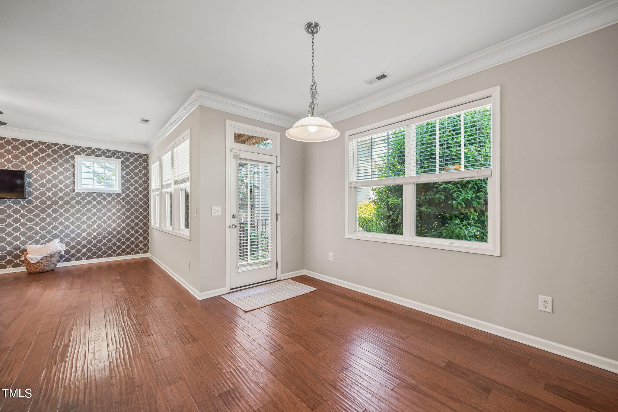 5530 Wade Park Boulevard Raleigh, NC 27607 - Photo 24 of 59 24-web-or-mls-DSC06092