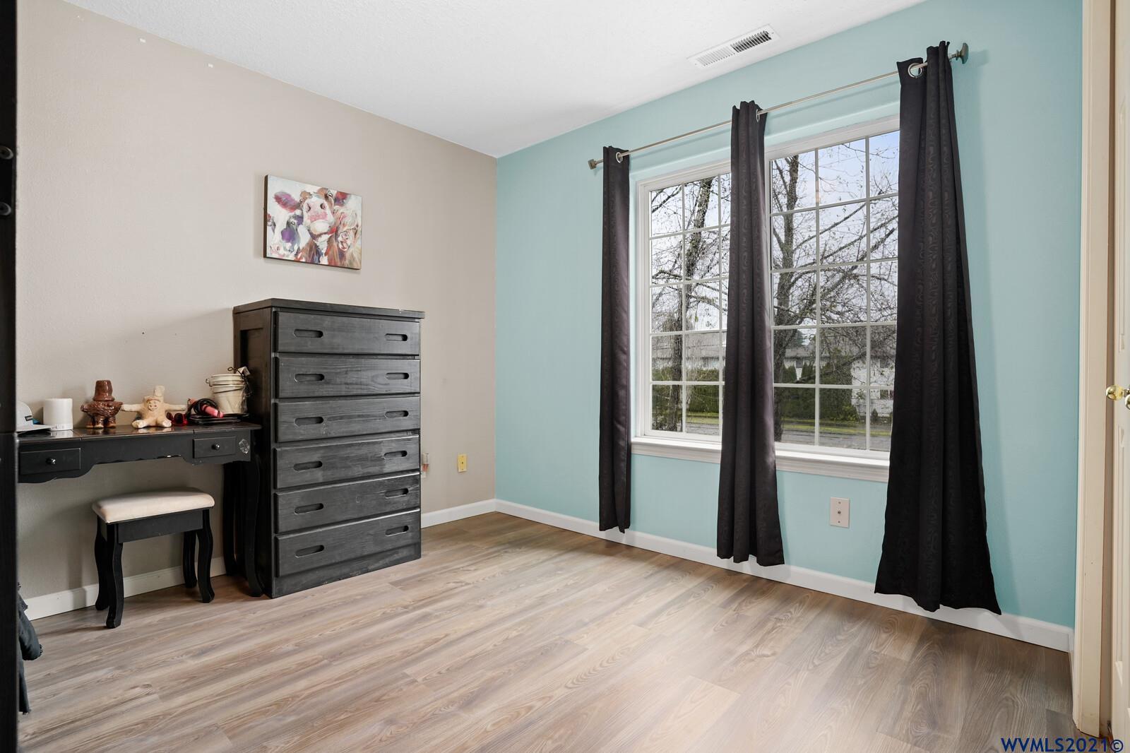1555 Shaff Road Southeast Stayton, OR 97383 - Photo 18 of 36 Gallery Image 18