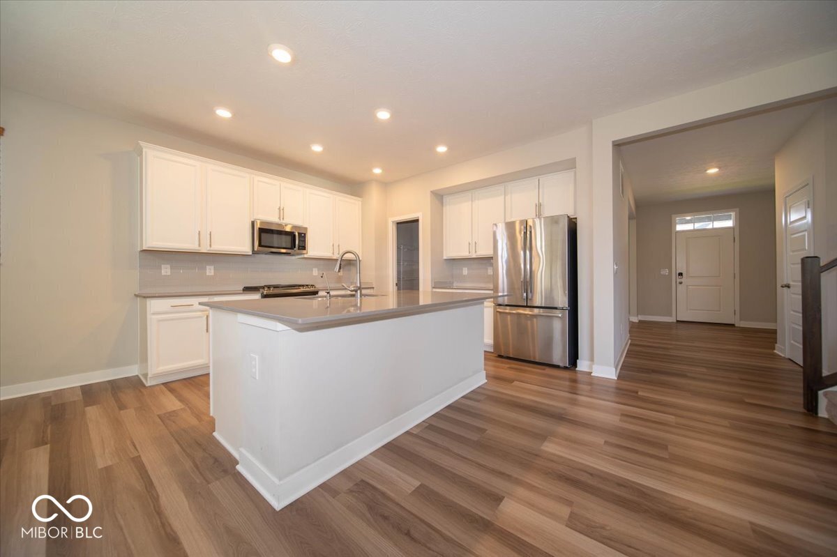 9800 Ridgecrest Lane McCordsville, IN 46055 - Photo 3 of 20