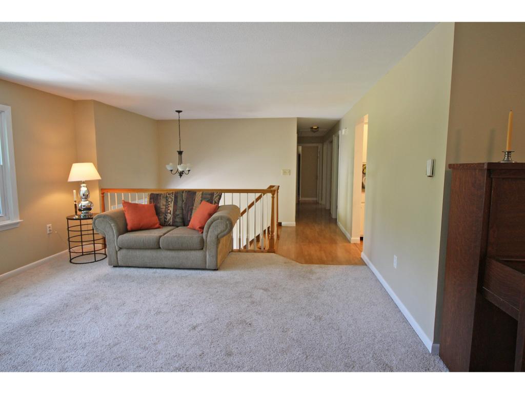 21 Sebring Road South Burlington, VT 05403 - Photo 3 of 25 Gallery Image 3