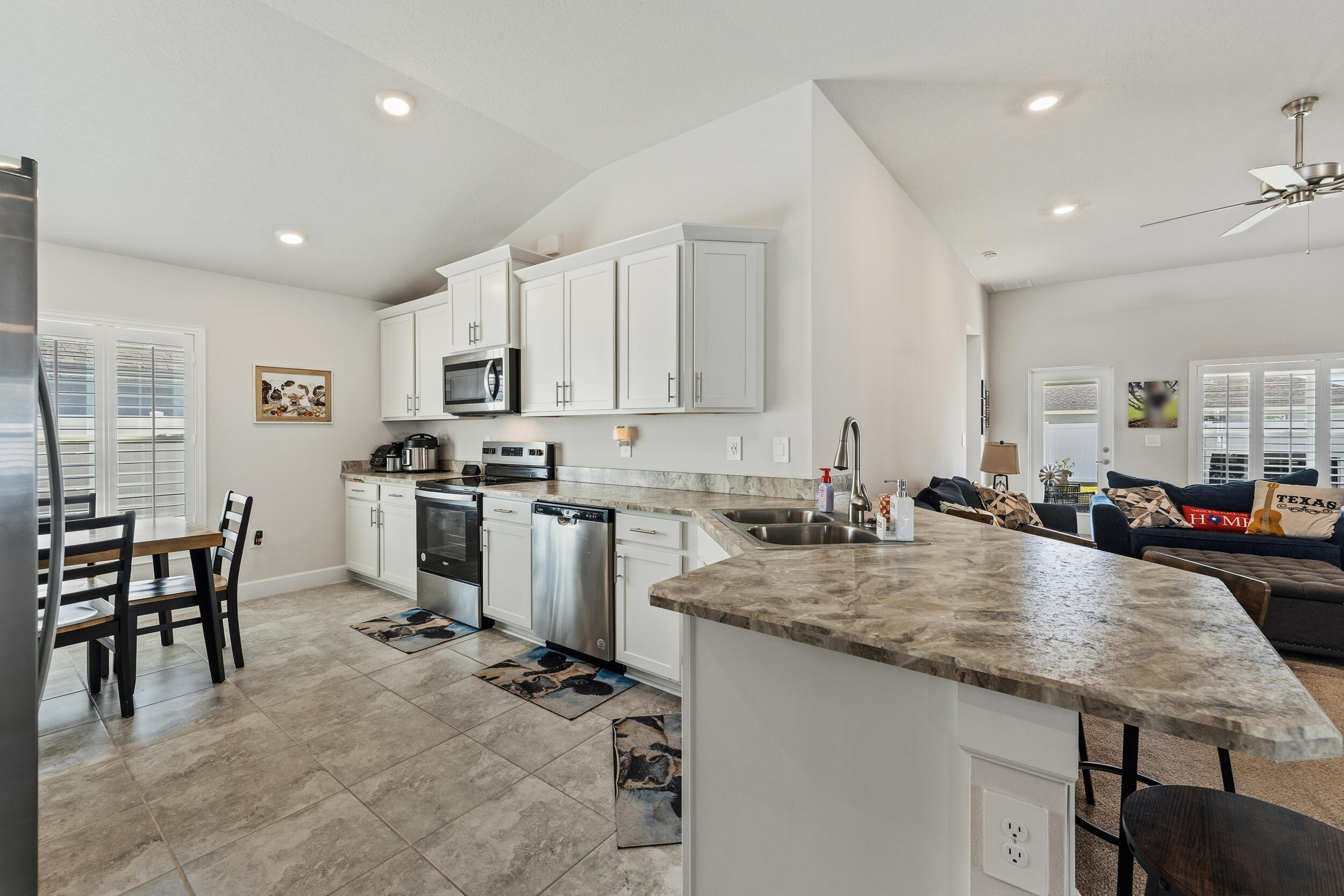 5613 Lugo Street Fort Pierce, FL 34951 - Photo 7 of 38 26