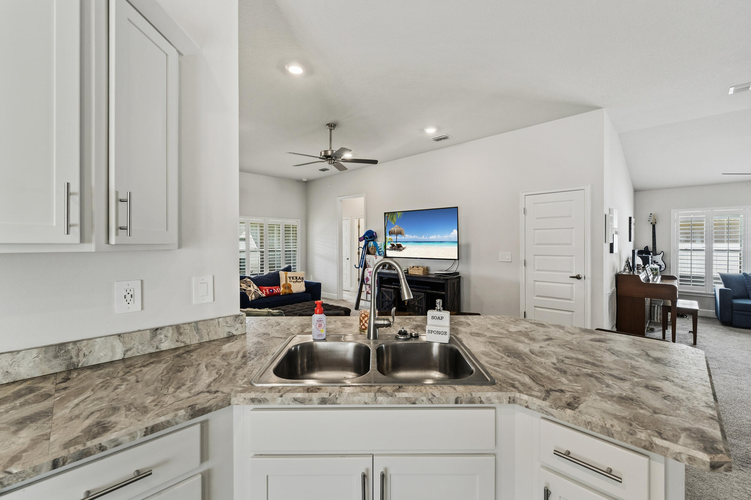 5613 Lugo Street Fort Pierce, FL 34951 - Photo 8 of 38 27