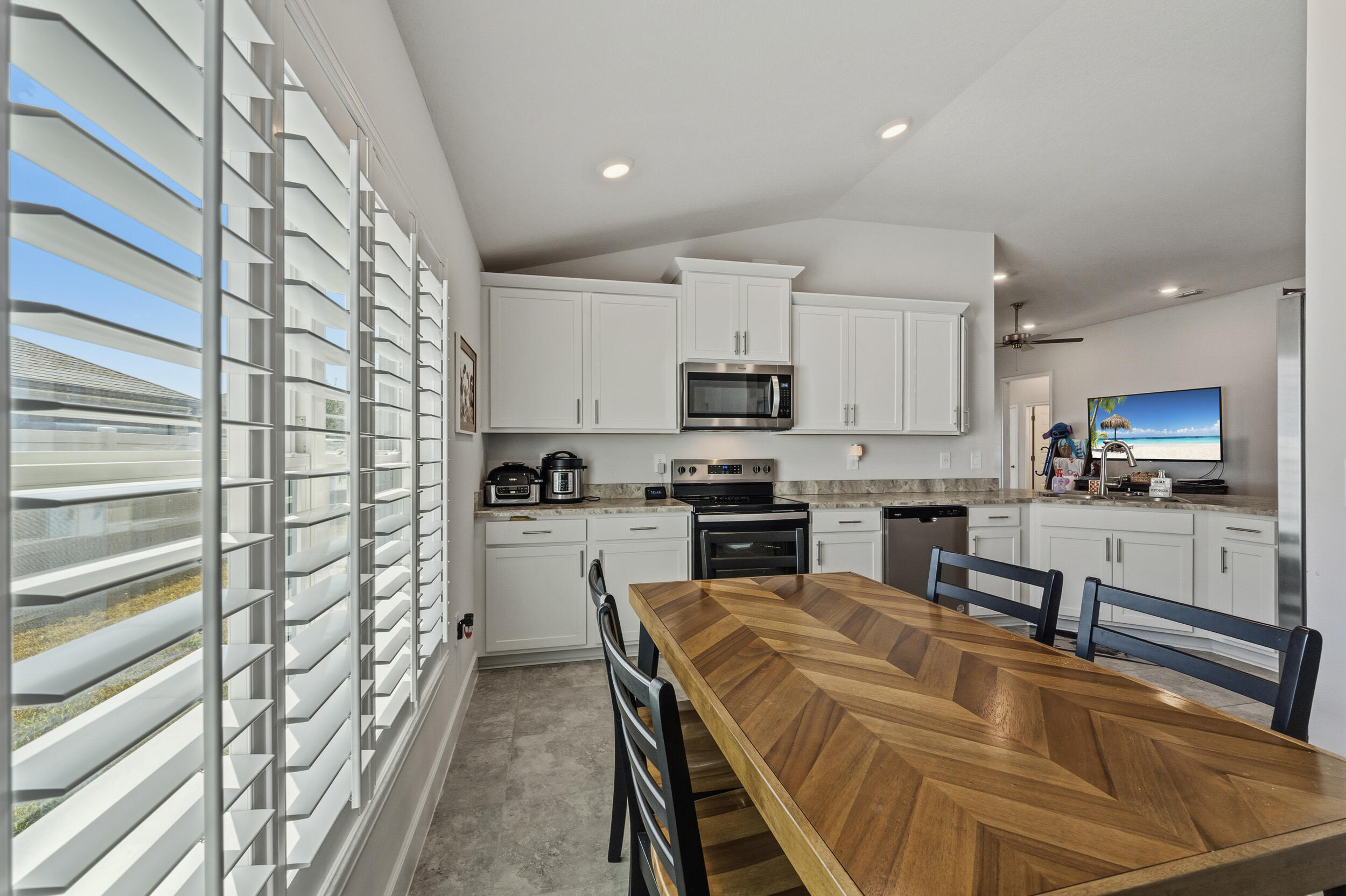 5613 Lugo Street Fort Pierce, FL 34951 - Photo 10 of 38 29