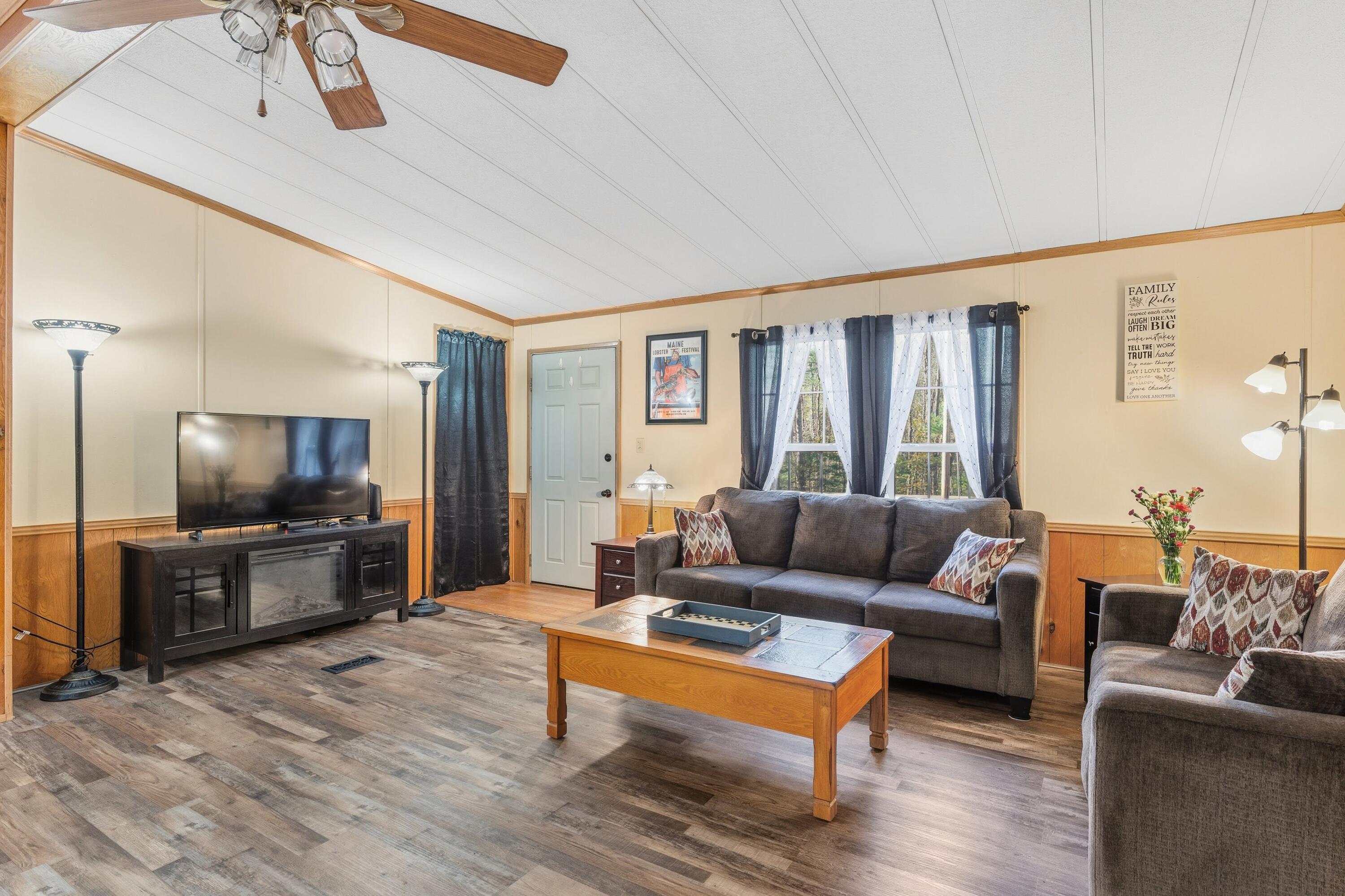 1317 South Belfast Avenue Augusta, ME 04330 - Photo 13 of 38 DSC00664