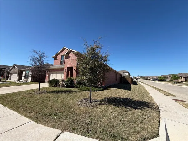 $2,800 | 2428 Matador Ranch Drive, Weatherford, TX 76087