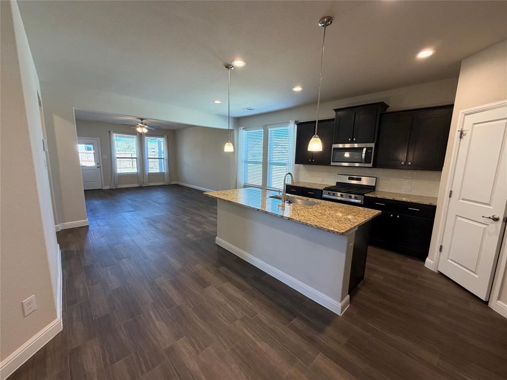 2428 Matador Ranch Drive Weatherford, TX 76087 - Photo 5 of 32