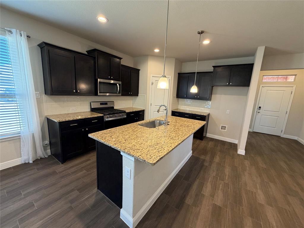 2428 Matador Ranch Drive Weatherford, TX 76087 - Photo 6 of 32