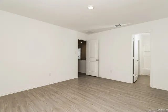 $1,450 | 7242 Plow, San Antonio, TX 78252