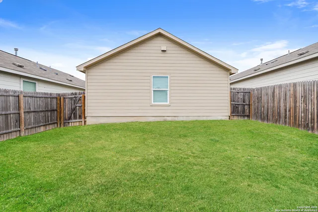 $1,450 | 7242 Plow, San Antonio, TX 78252