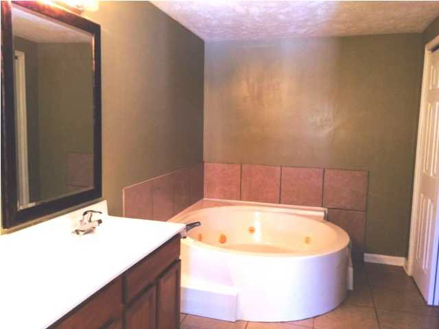 6699 Zirkelbach Road Gentryville, IN 47537 - Photo 4 of 14 Gallery Image 4