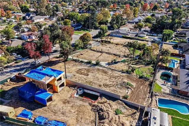 an aerial view of multiple house