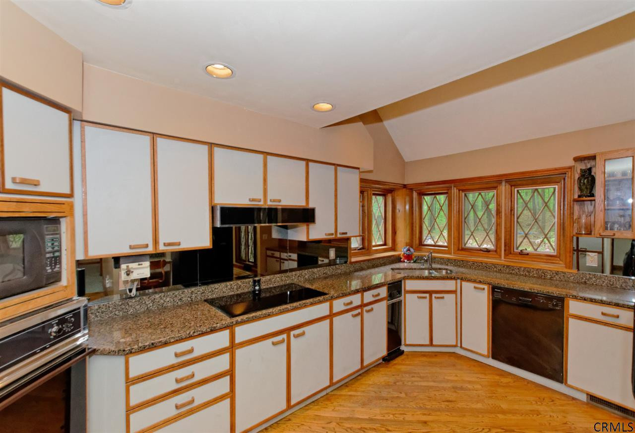 79 Knapp Road Mechanicville, NY 12118 - Photo 11 of 25 Photo 11
