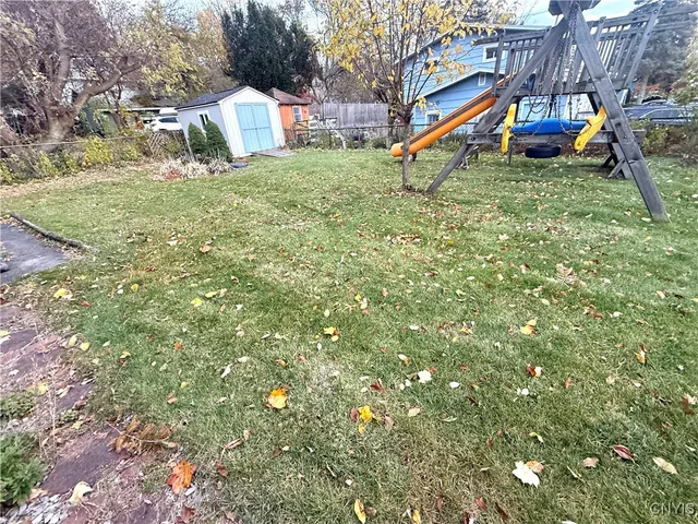 $2,750 | 222-220 East Seneca Turnpike, Syracuse, NY 13205