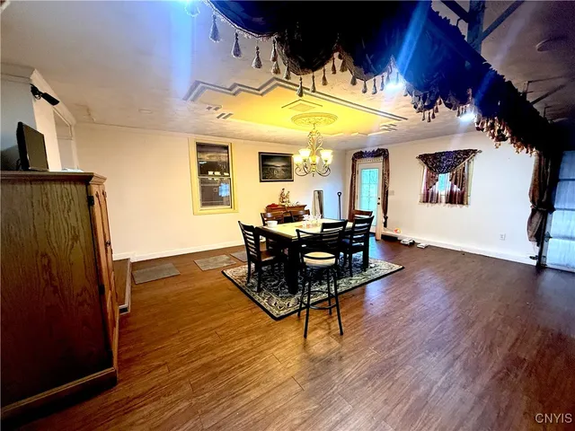 $2,750 | 222-220 East Seneca Turnpike, Syracuse, NY 13205