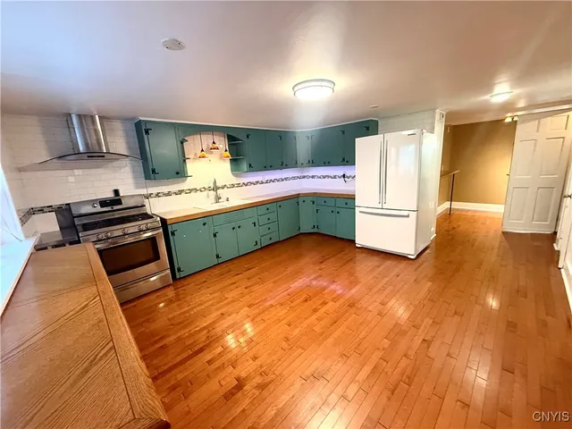 $2,750 | 222-220 East Seneca Turnpike, Syracuse, NY 13205