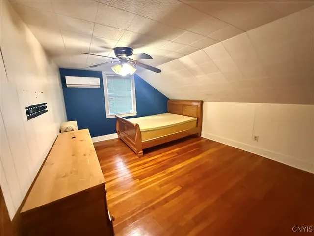 $2,750 | 222-220 East Seneca Turnpike, Syracuse, NY 13205