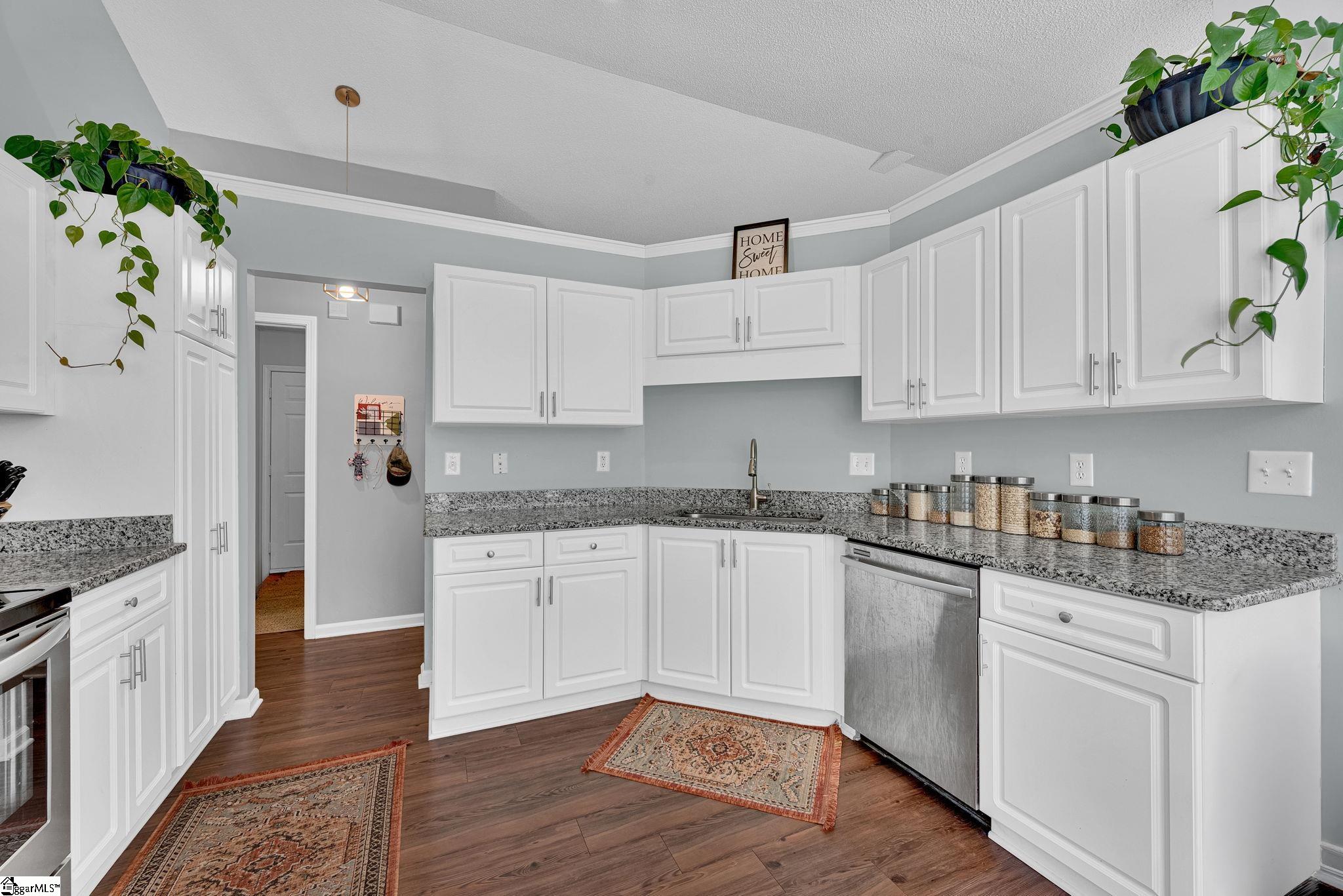 214 Ashridge Way Simpsonville, SC 29681 - Photo 10 of 37