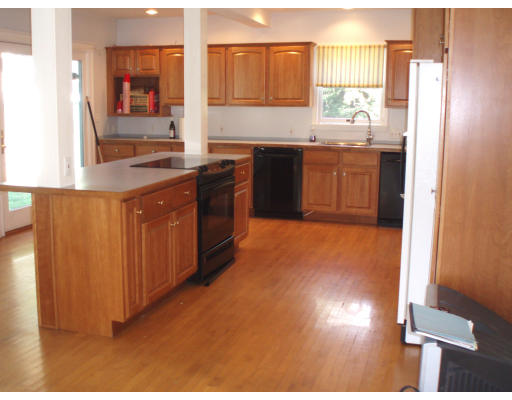 15 Conant Road Marblehead, MA 01945 - Photo 3 of 18 Gallery Image 3