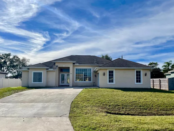 $2,600 | 3978 Southwest Laffite Street, Port St. Lucie, FL 34953