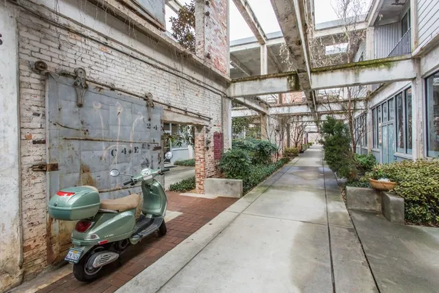 $2,300 | 659 Auburn Avenue Northeast, Unit 217, Atlanta, GA 30312