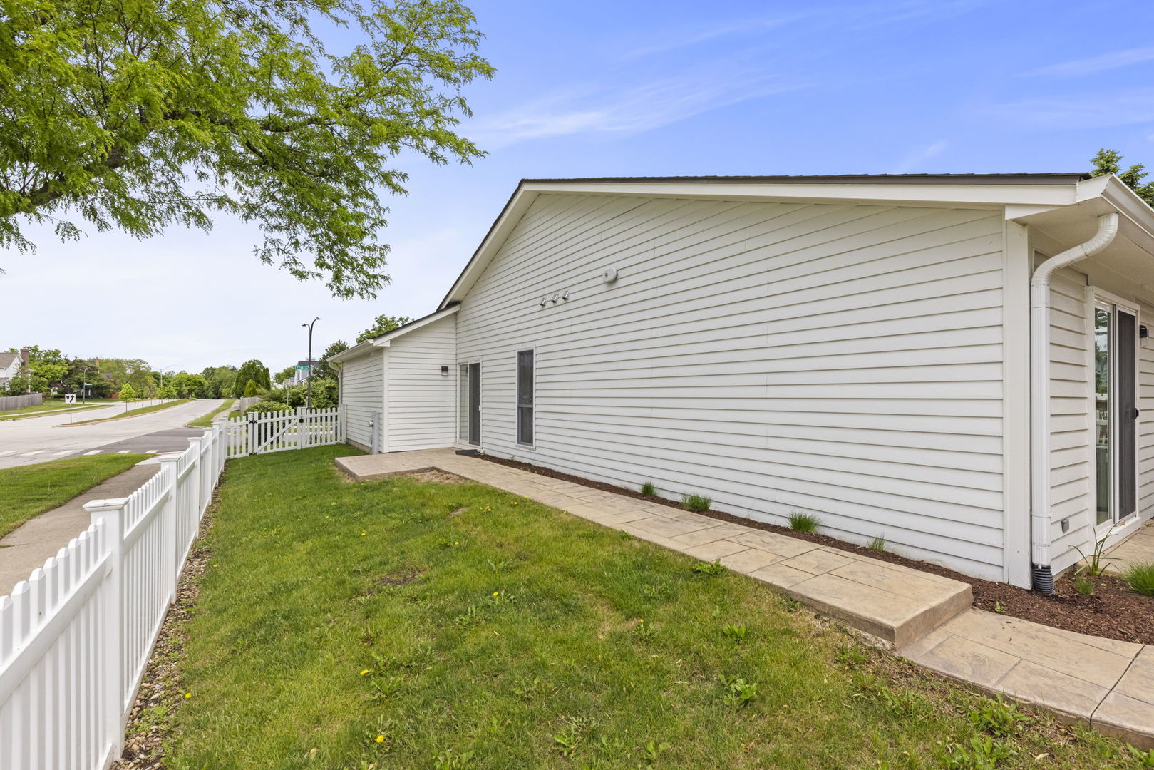 1802 77th Street Naperville, IL 60565 - Photo 27 of 29 a view of back yard of the house