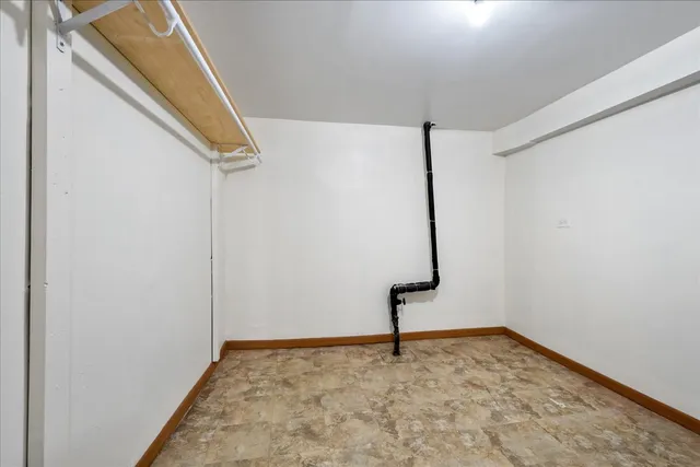 $455,000 | 6707 North Whipple Street, Chicago, IL 60645