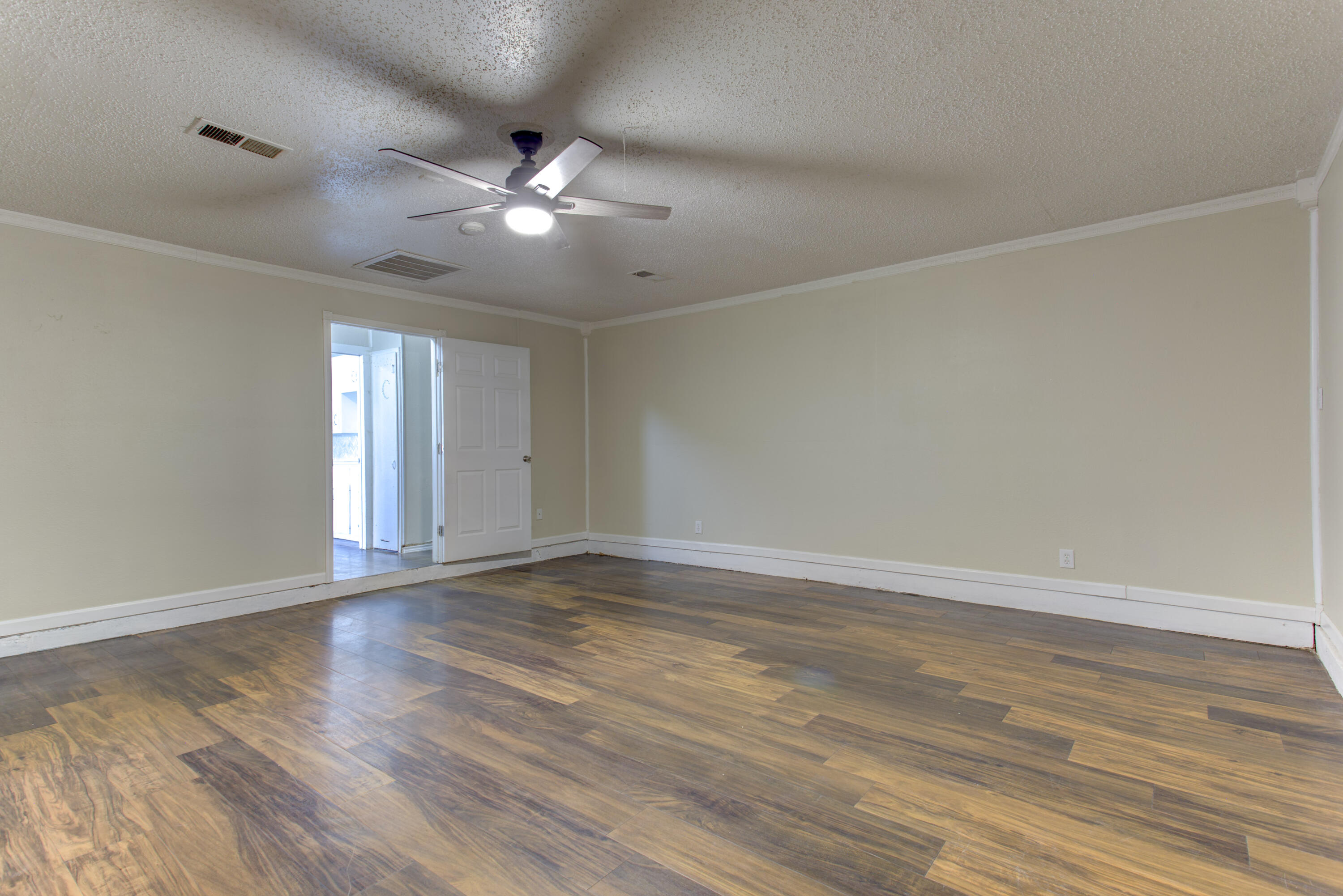 2112 58th Street Lubbock, TX 79412 - Photo 16 of 37 IMG_0884