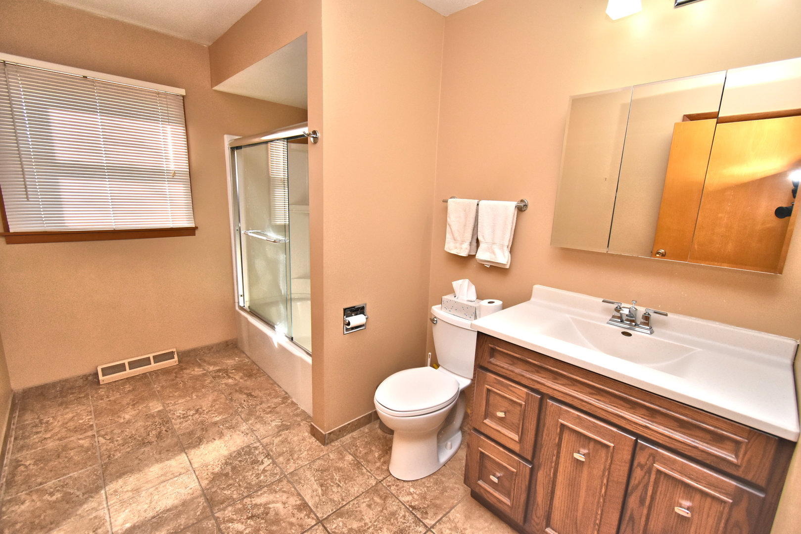3003 191st Street Lansing, IL 60438 - Photo 13 of 24 Gallery Image 13