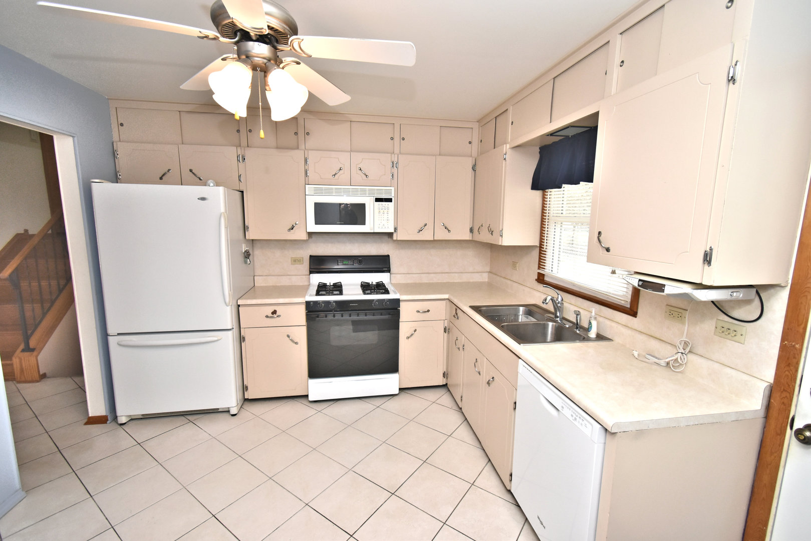 3003 191st Street Lansing, IL 60438 - Photo 5 of 24 Gallery Image 5