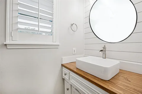 $549,000 | 10818 Olympia Drive, Houston, TX 77042