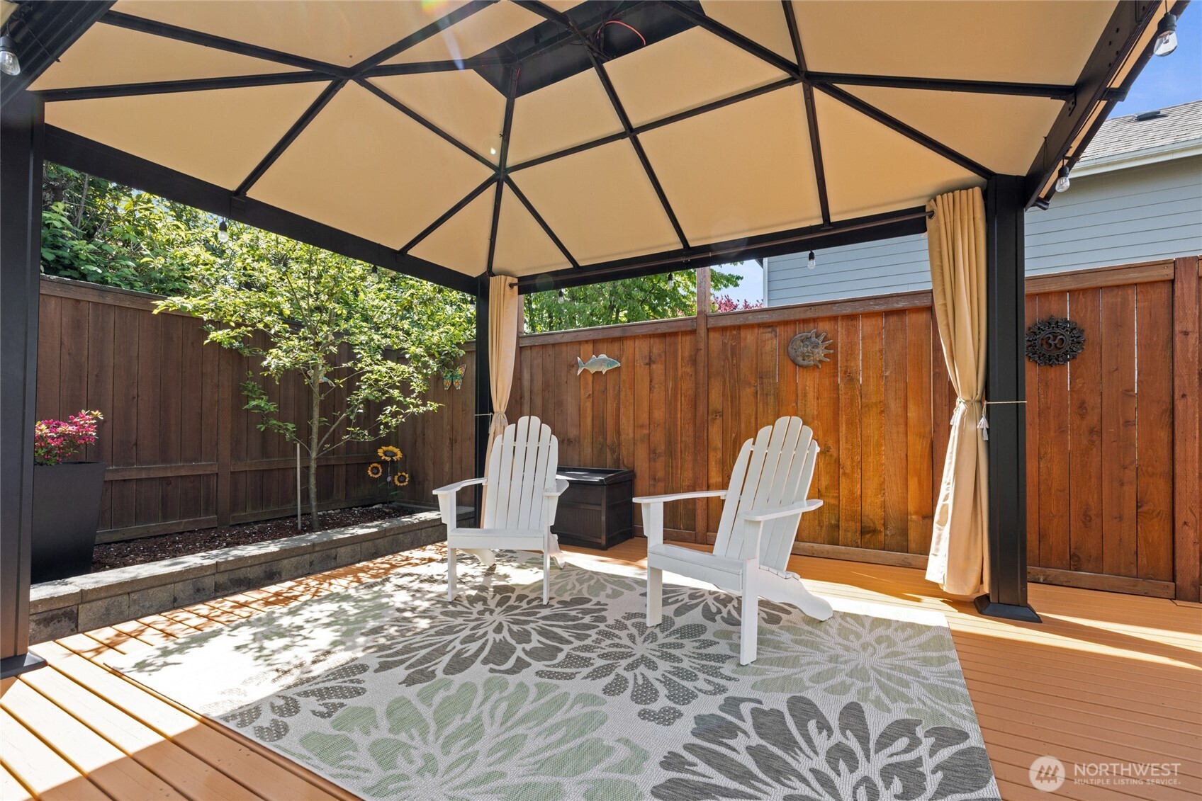 1409 Shattuck Avenue South Renton, WA 98055 - Photo 33 of 37 a view of chair and table in the patio